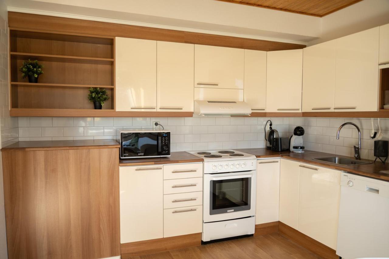 Design Apartment With Lake View, Sauna, Fireplace โรวานิเอมิ ภายนอก รูปภาพ