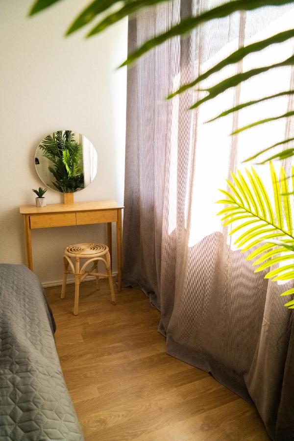 Design Apartment With Lake View, Sauna, Fireplace โรวานิเอมิ ภายนอก รูปภาพ