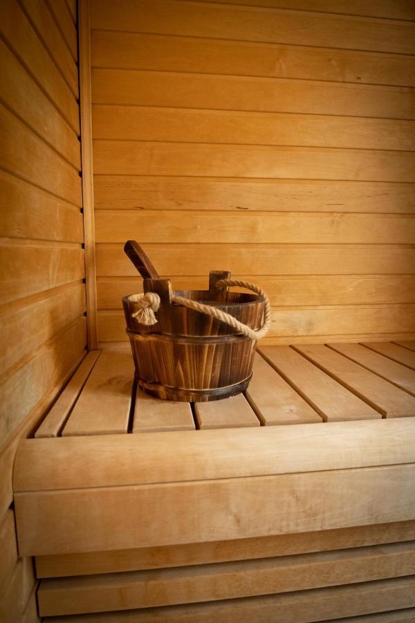 Design Apartment With Lake View, Sauna, Fireplace โรวานิเอมิ ภายนอก รูปภาพ